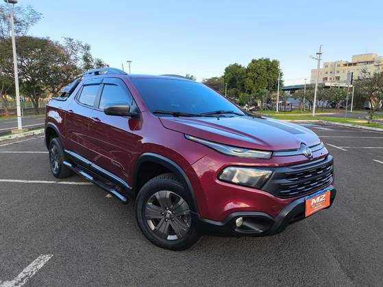 FIAT TORO 1.8 16V EVO FLEX FREEDOM AT6 FIAT TORO 1.8 16V EVO FLEX FREEDOM AT6